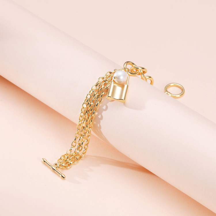 Personalized Fashion Hollow Metal Element Bracelet Pearl