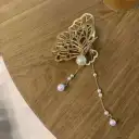 Wing Pearl Tassel