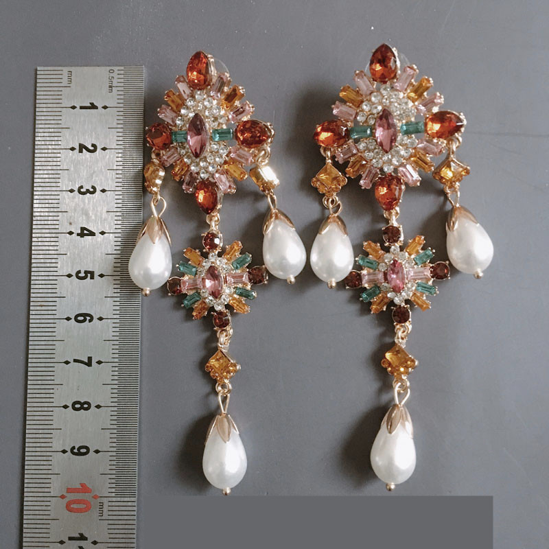 Contrasting Crystal Z Imitation Pearl Earrings Women