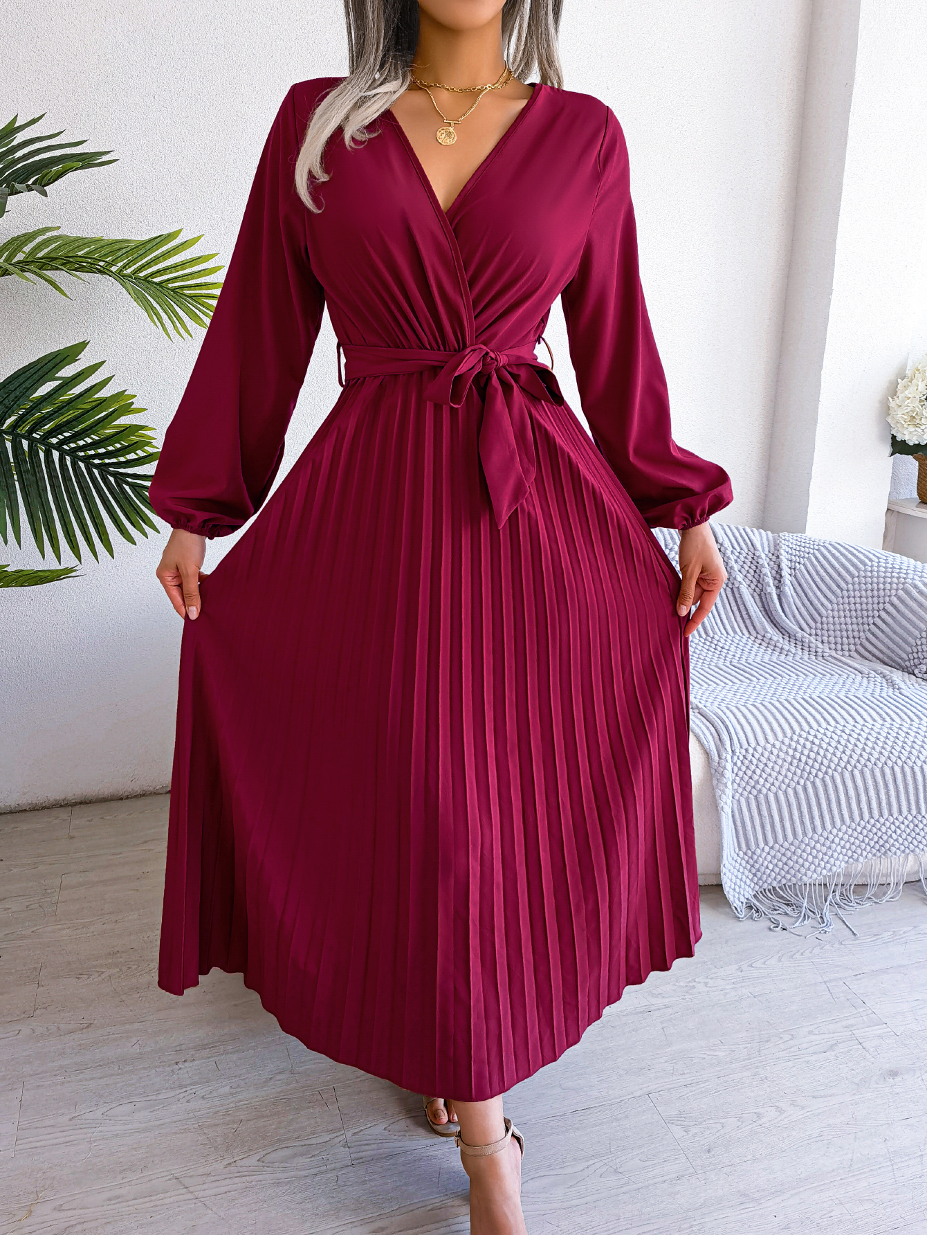 Buy Women's Clothing Online | Buy Trending Dresses for Women