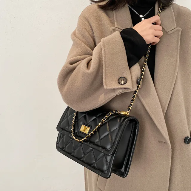 High End Western Style Rhombic Chain Shoulder Messenger Bag Black - Shop at LoveMi