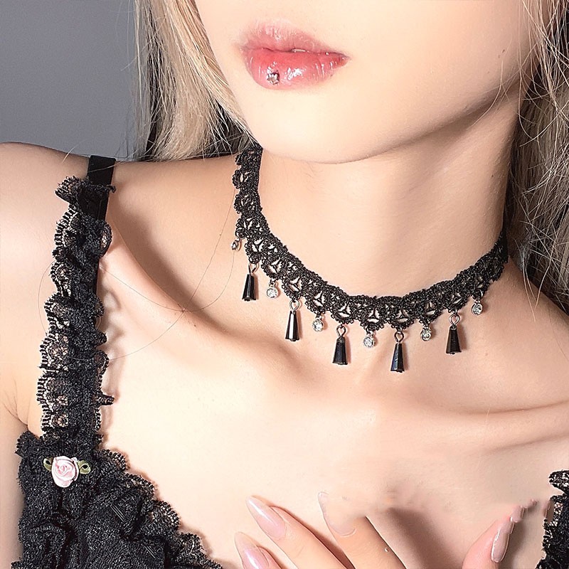 Women's Lace Sexy Tassel Necklace
