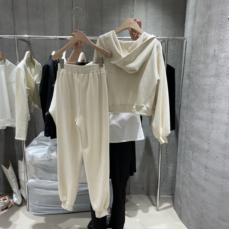 Korean Version Of The New Long-sleeved Hooded Jacket Temperament Undershirt Three Sets