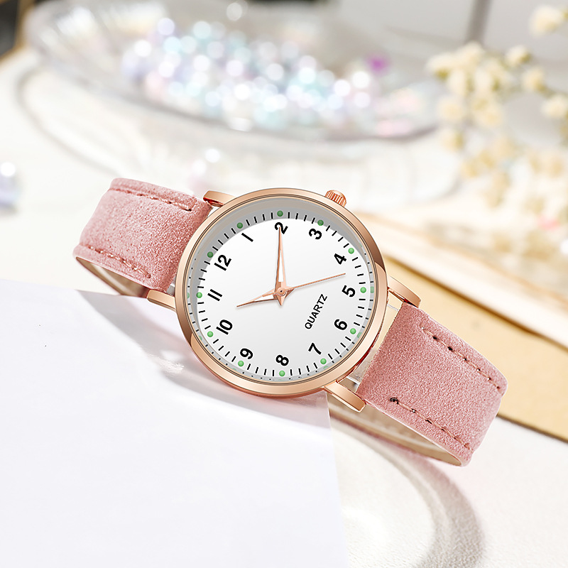 Casual Simple Digital Retro Ladies Quartz Watch