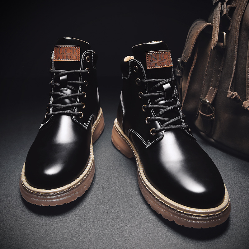 حذاء عمل رجالي عالي القامة بتصميم مارتن