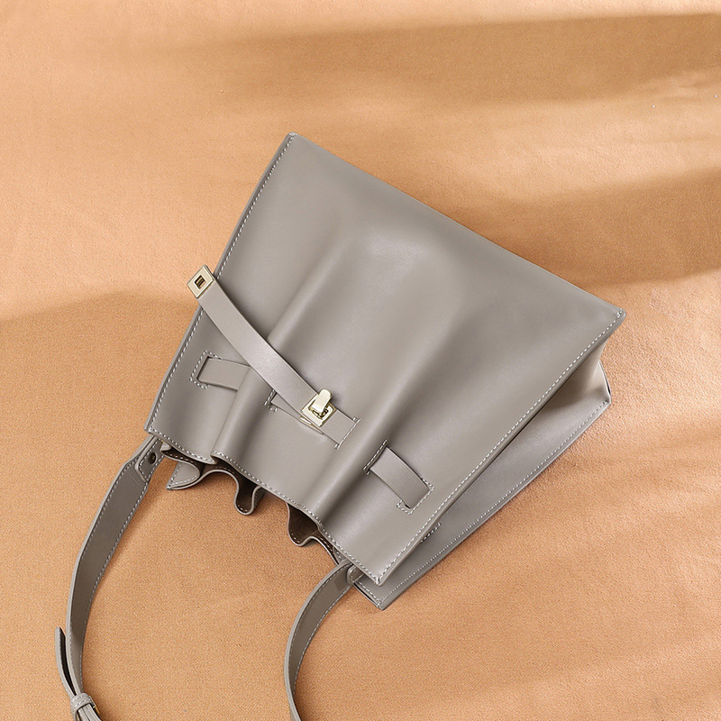 New Ladies Trendy Bucket Large-capacity Versatile Shoulder Bag