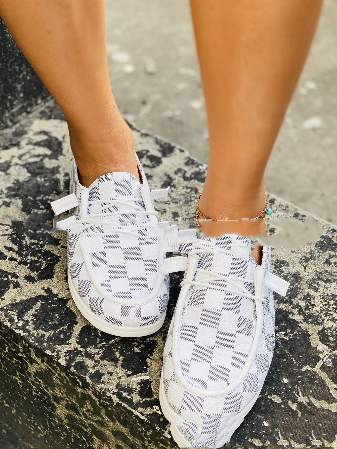 Cross-border Low-cut Flat Round Toe Plaid Ladies Shoes