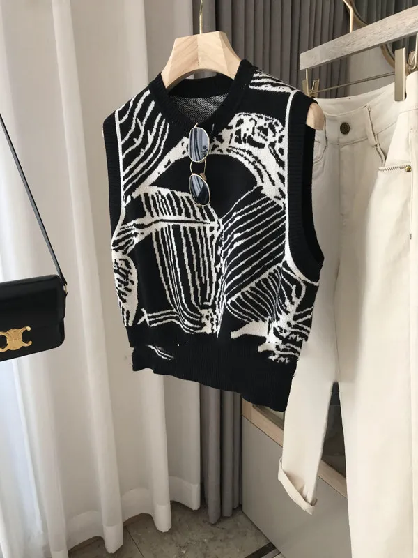 Fashion Retro Jacquard Knitted Vest Women Black - Shop at LoveMi