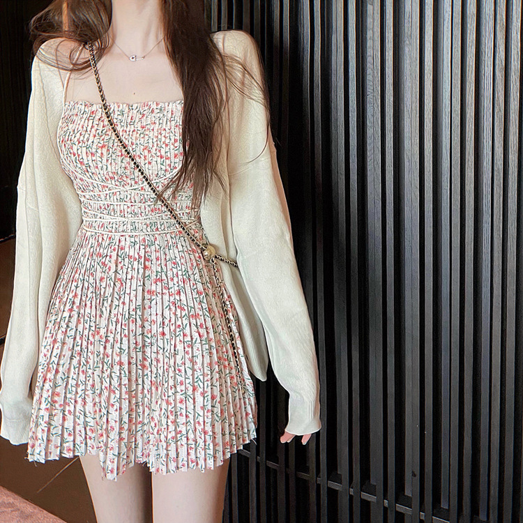 Gentle And Sweet French Pleated Dress Small Short Skirt