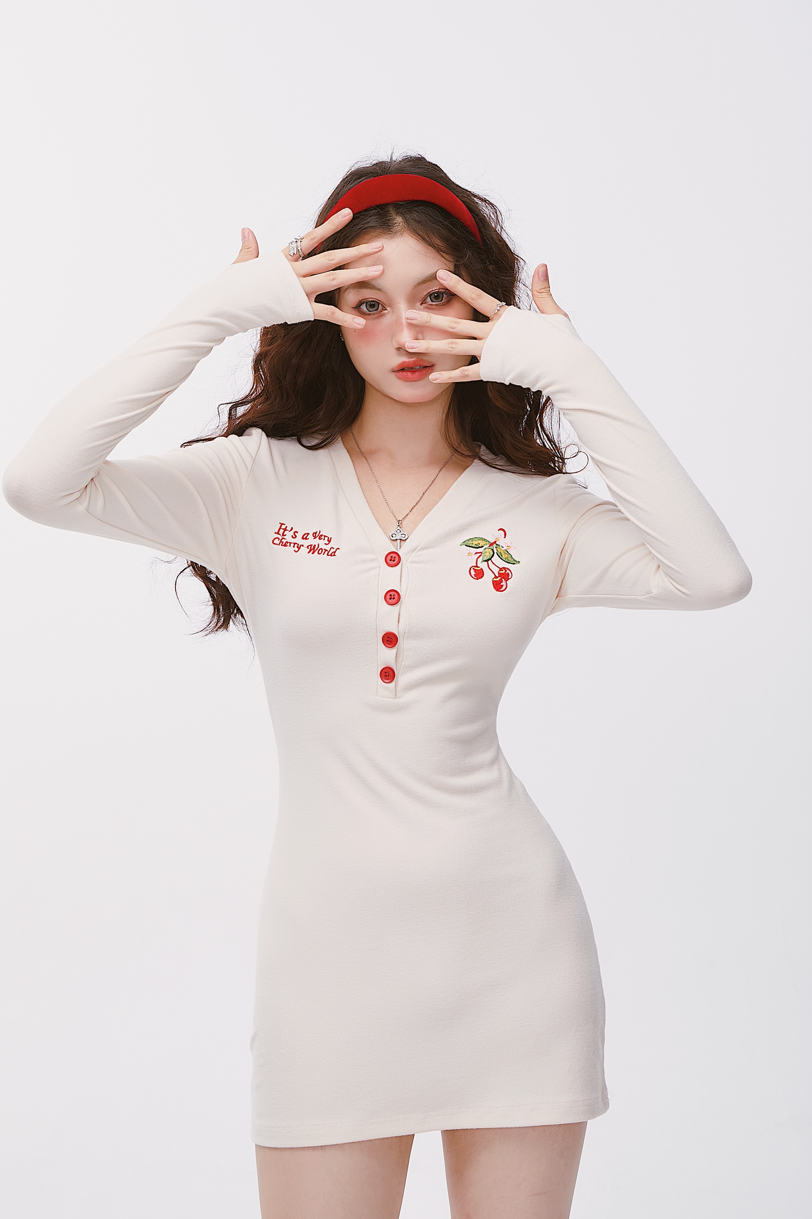 V-neck Tight T-shirt Bag Hip Skirt