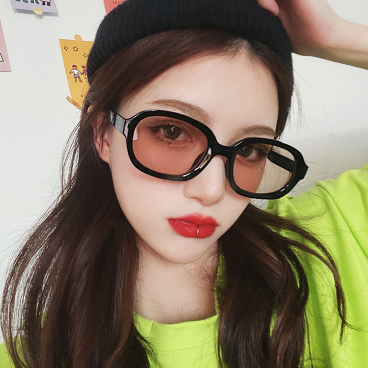 Oval Trend Fashion Concave Statement Sunglasses - Image 12
