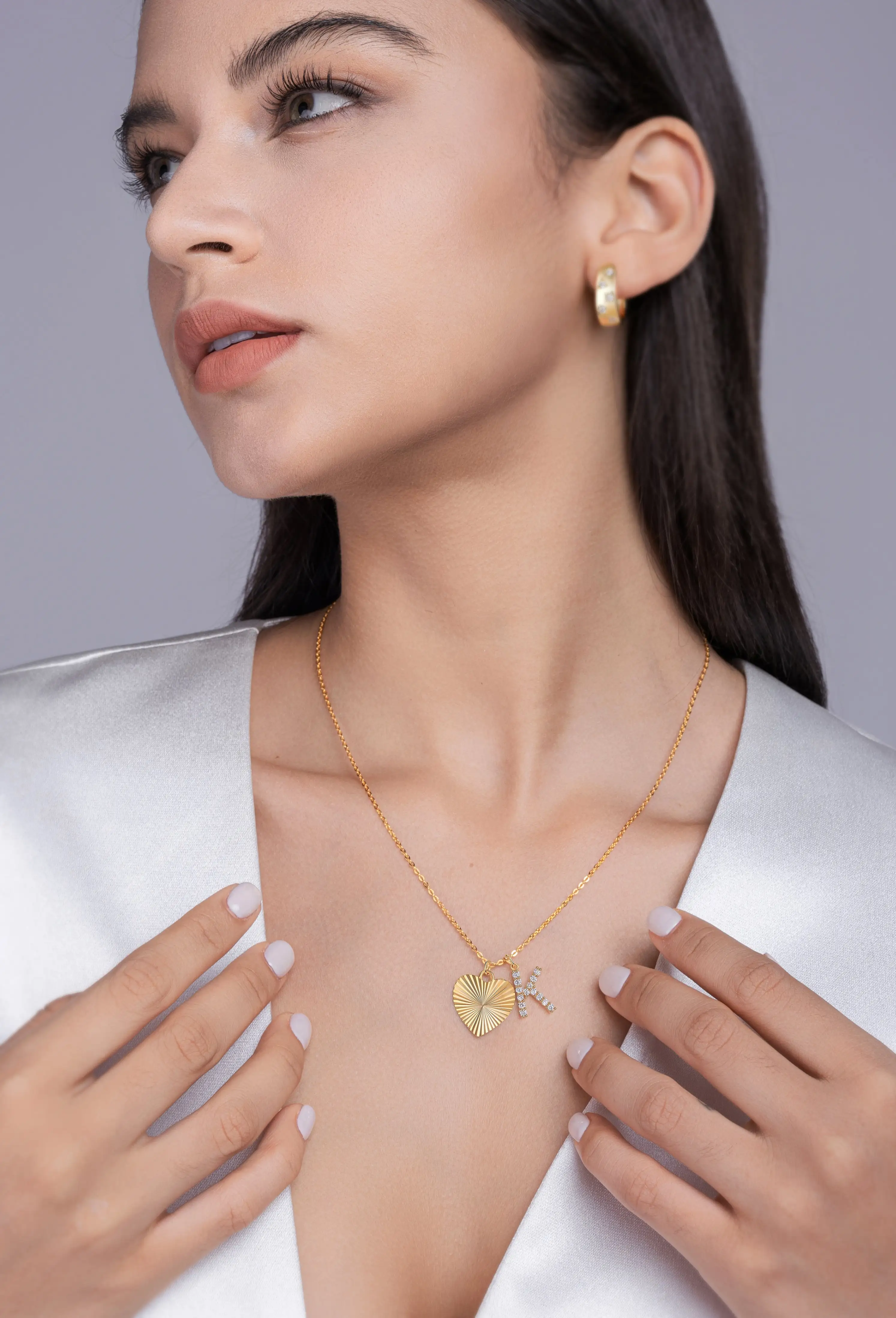 1Heart Secret - A Fashionable And Trendy Necklace Pendant Diamond Jewelry Necklace Set With 1-carat Moissanite S925 Sterling Silver And Gold Plating Prohibit Ti