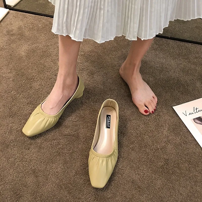 Women's Square Toe Pleated Loafers Slip-on Shoes - Yellow