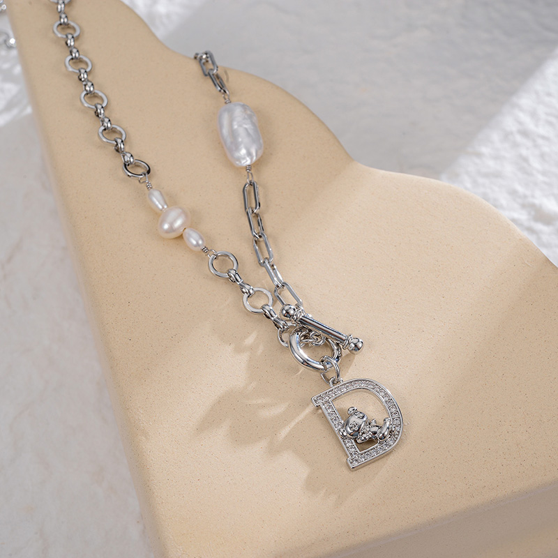 Internet Celebrity Explosion Models Multi-layer Unilateral