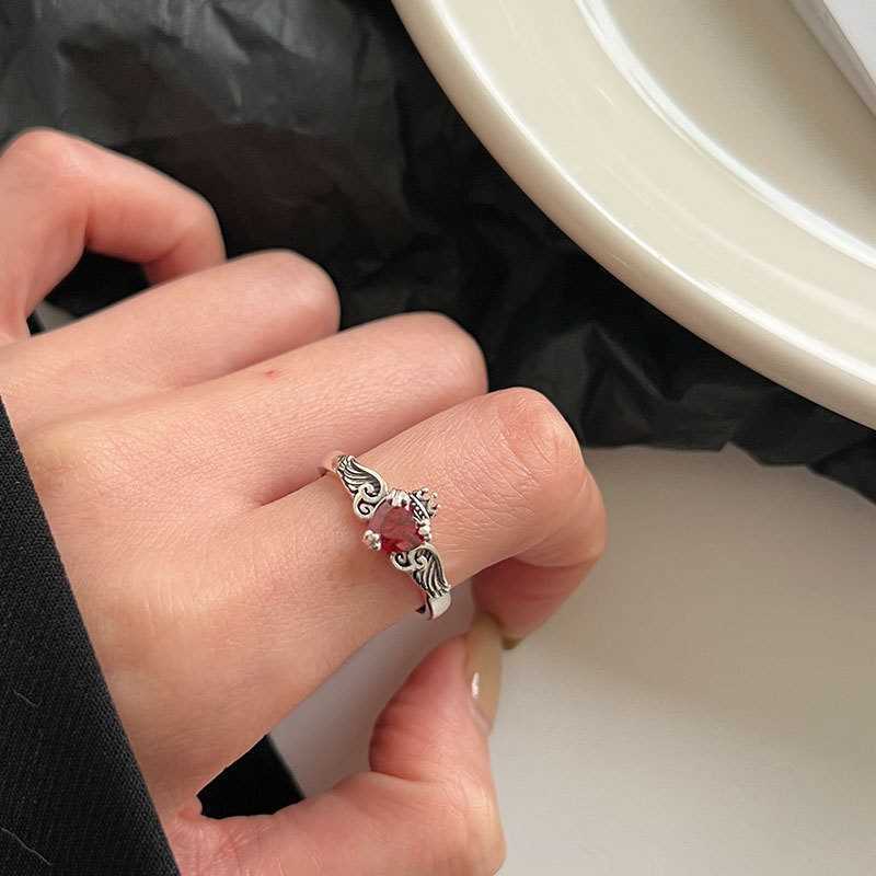 Title 4, Vintage Heart Shaped Zircon Ring Female