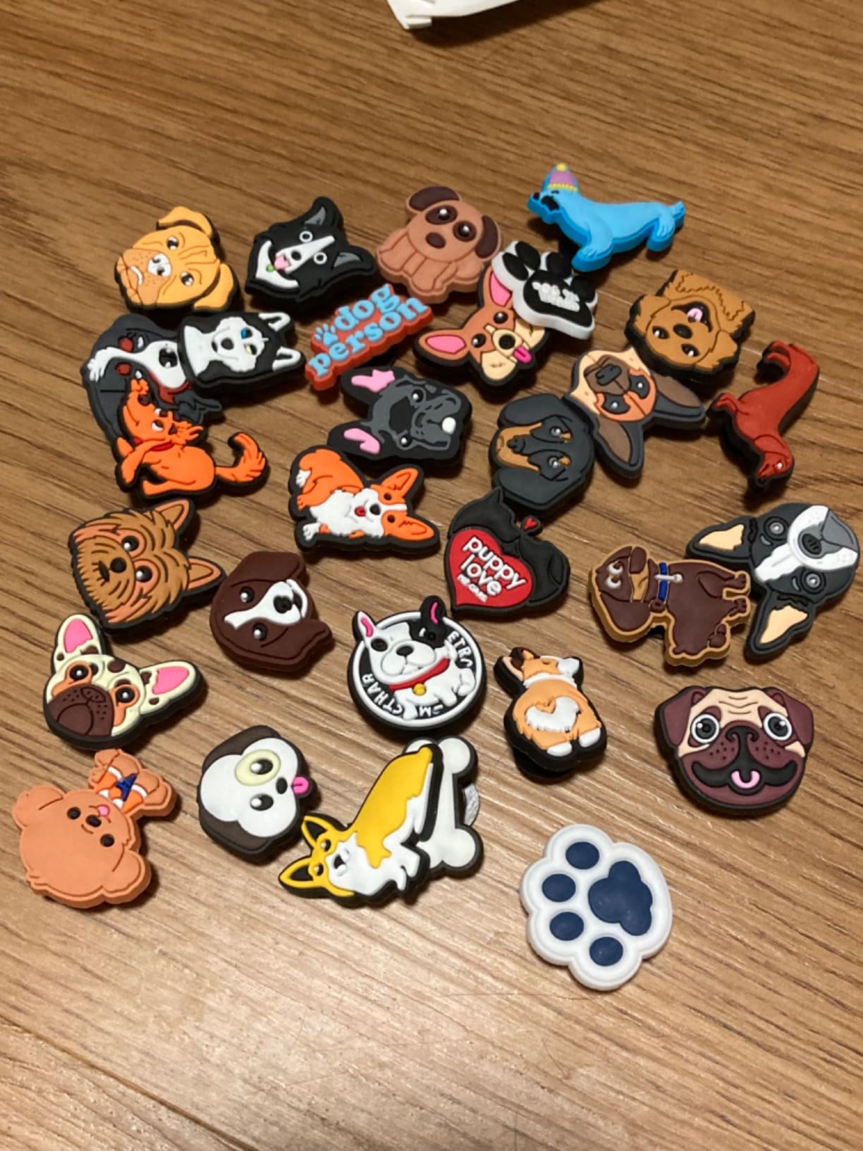 25pcs New Cartoon Animal Dog Series Hole Shoes, Flower Shoes, Buckle Accessories, Cute Garden Shoes Decoration