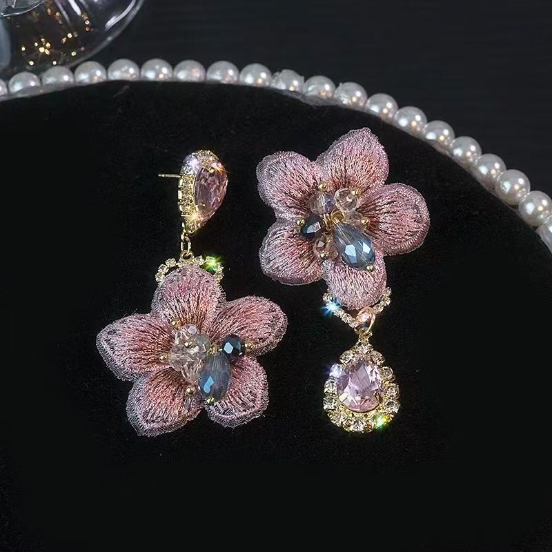 2026 New Vintage Chinese Style Big Flower Stud Earrings For Women, Unique Asymmetric Embroidery Petal Fashion Rhinestone Ear Jewelry