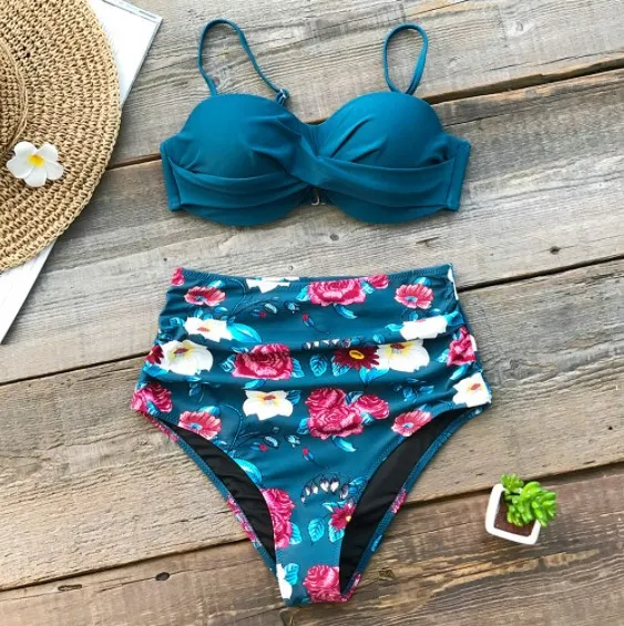Ladies Heart Collar High Waist Two Piece Swimsuit D S - Shop at LoveMi