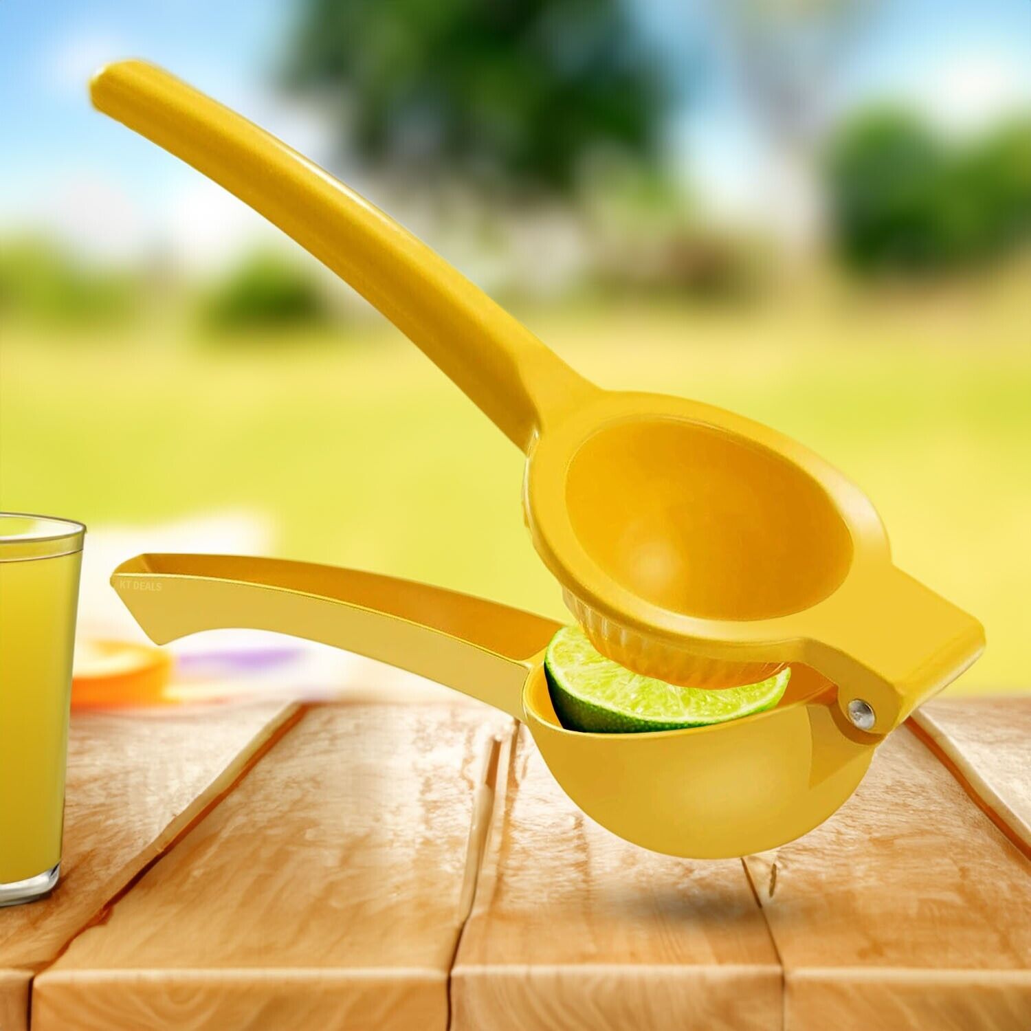 Metal citrus lemon squeezer fruit juicer press. We ship only inside the US, USPS First Class Package 2 Day Handling , 2-5 Day Shipping. Kitchen Metal Lemon Squeezer - Handheld Lemon Juicer Squeezer - Easy to Use Citrus Juicer - Manual Press for Extracting