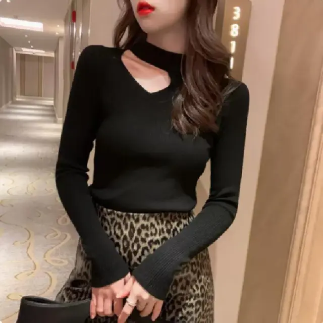 Small Crowd Collar Knit Bottom Shirt Top Black - Shop at LoveMi