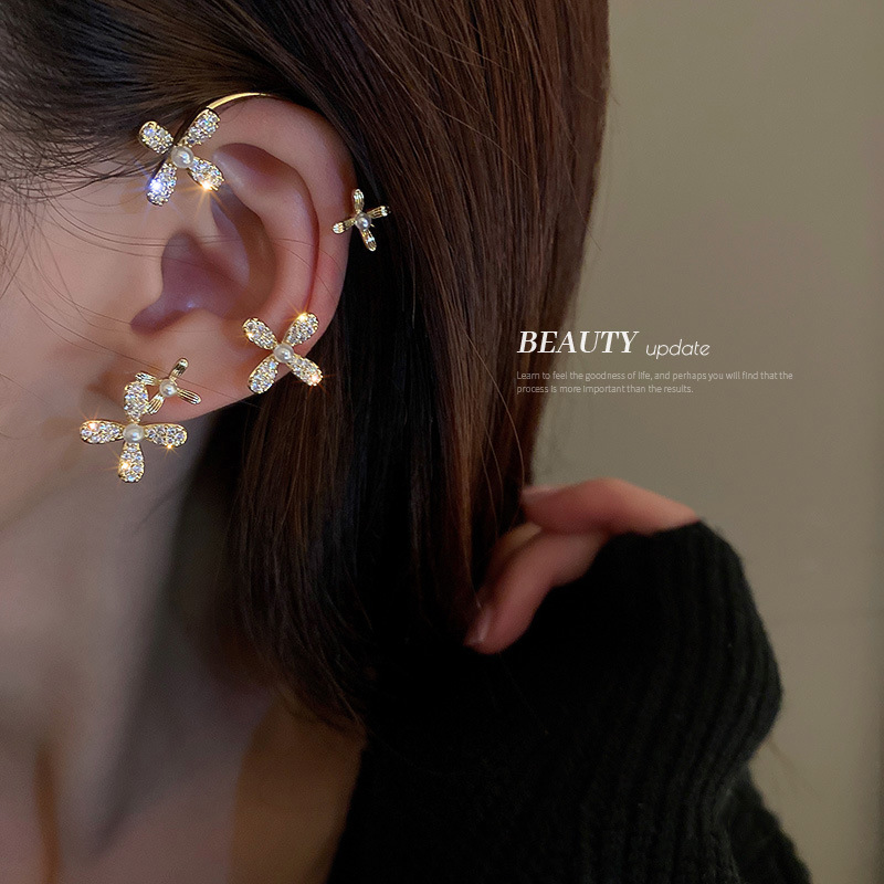 Zircon Pearl Flower Ear Clip Earring One Earring