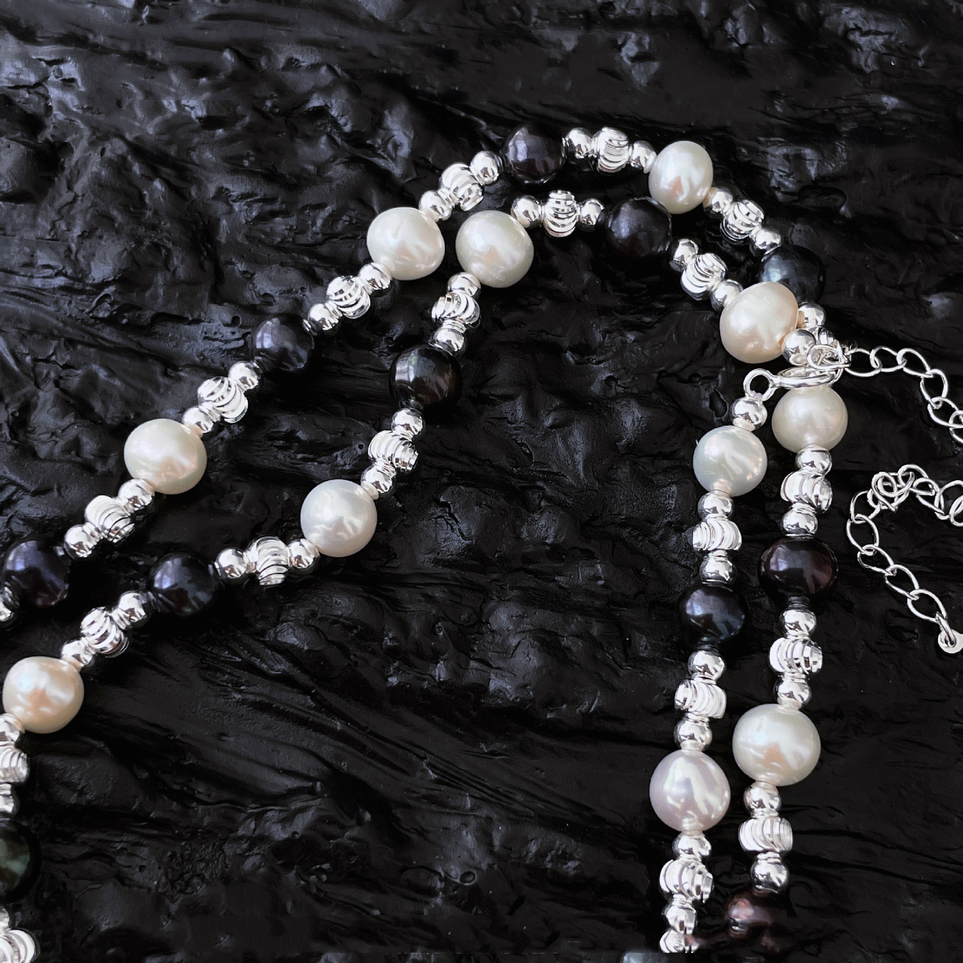 Silver Black And White Pearl Laser Bead Necklace