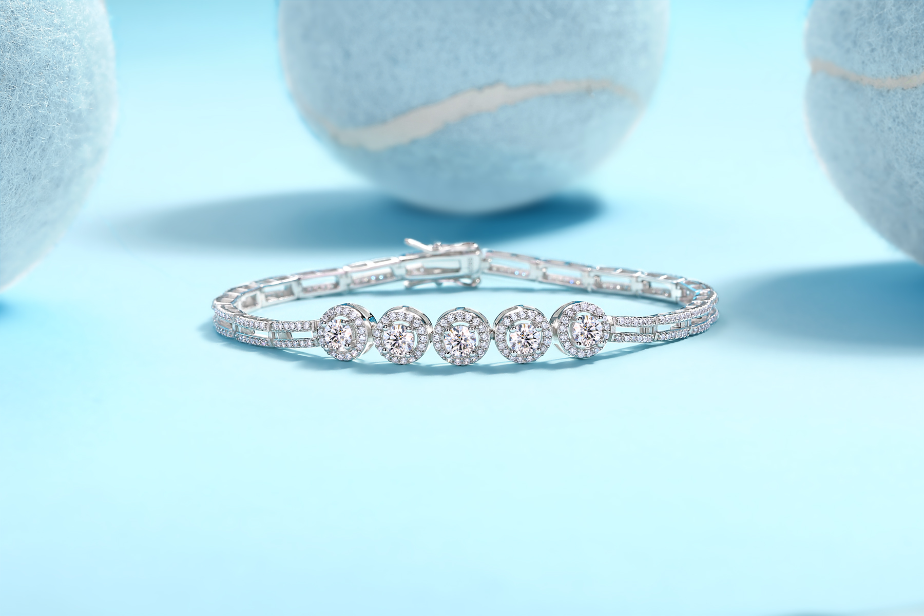 0.3-carat Luxury And Fashionable Light Luxury Trend Jewelry Silver Bracelet Set With Top-quality Moissanite, S925 Silver Electroplated Platinum
