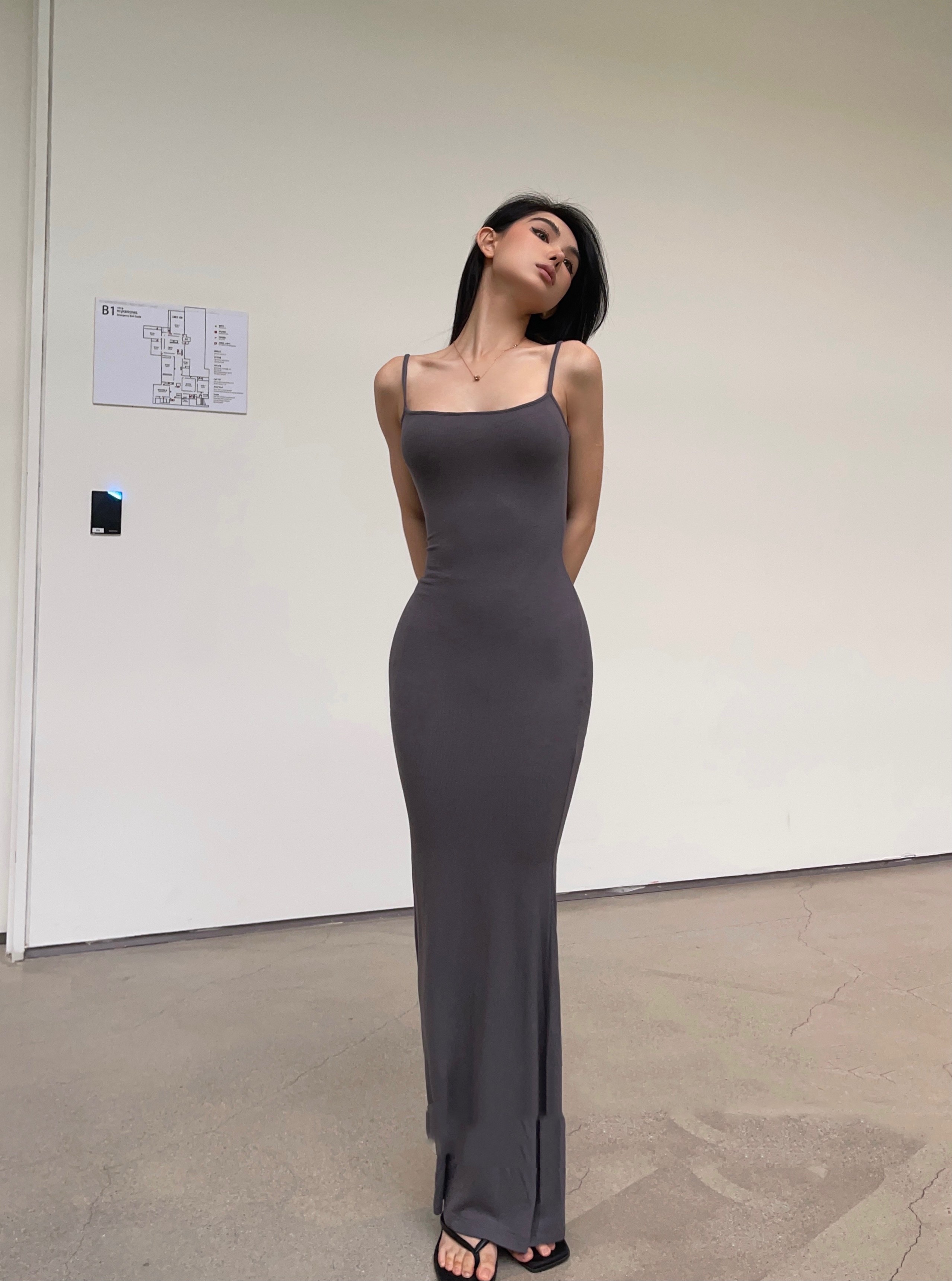 Slim Wrapped Hip Black Strap Dress For Women