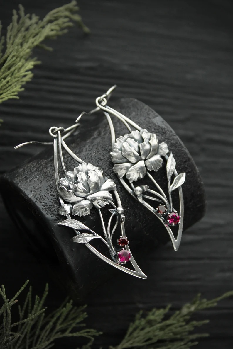 Fashion Pierced Peony Earrings Tassels Are Versatile