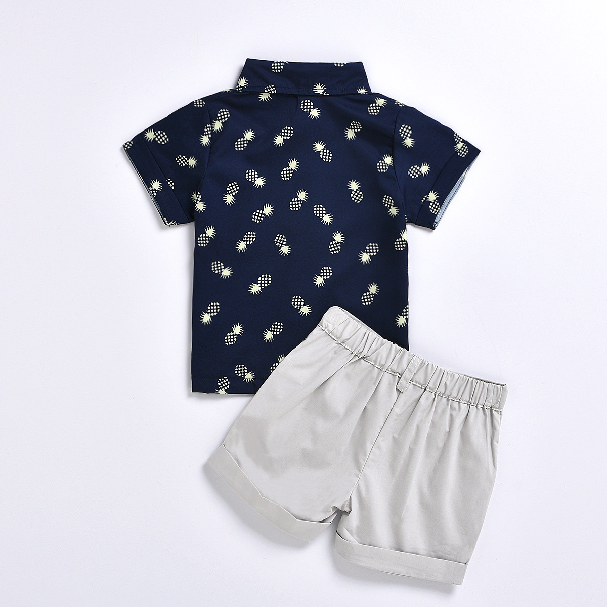 بدلة قميص بطبعة الأناناس بأكمام قصيرة مع شورت - طقم كاجوال قطعتين