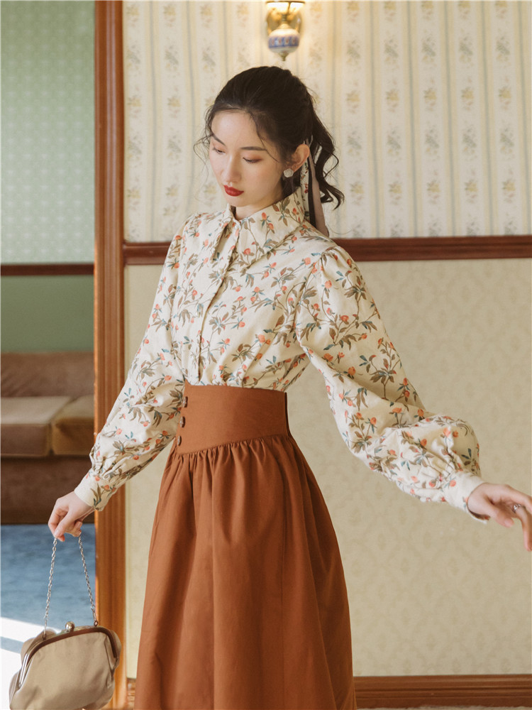 Women's Printed Shirt With High Waist Skirt Two-piece Suit - Image 3