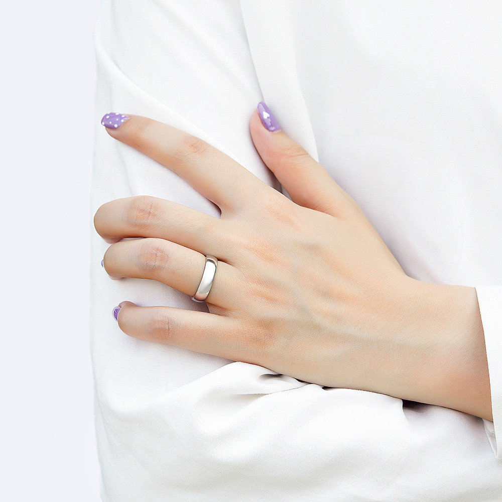 European And American Fashionable Curved Smooth Ring