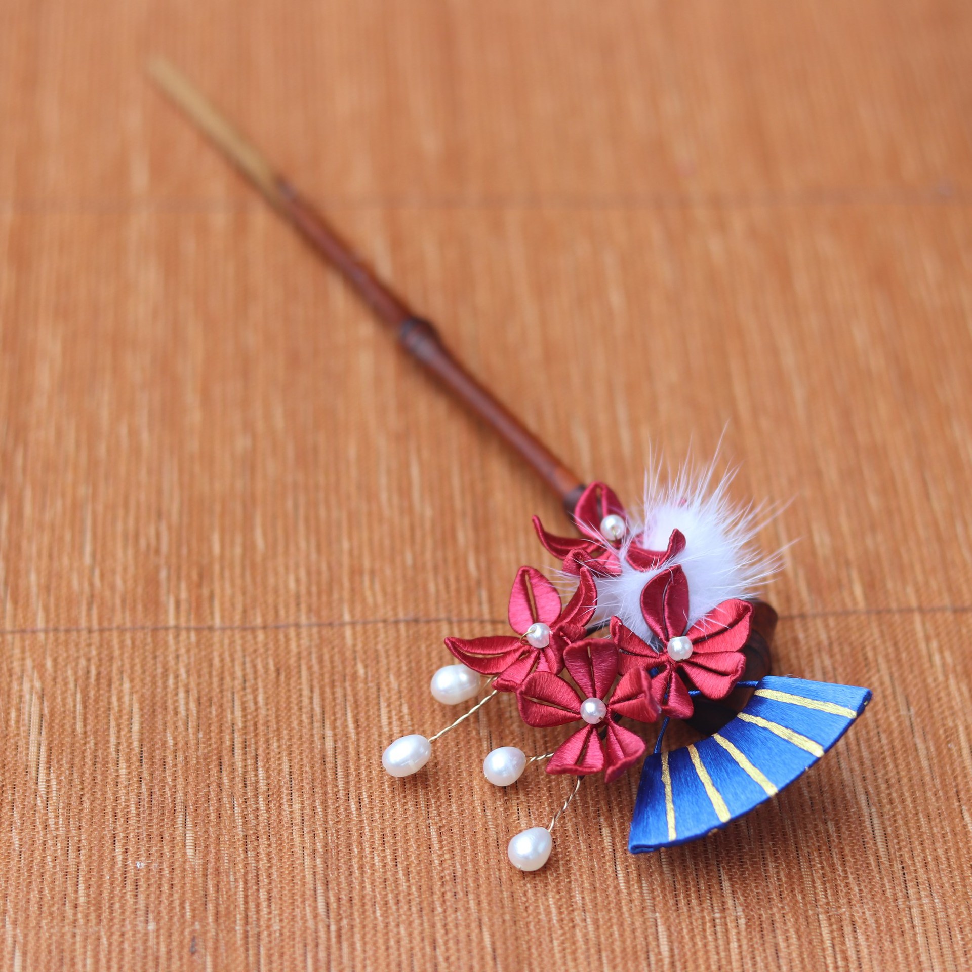 Pearl Floral Hairpin, picture 2 of 4