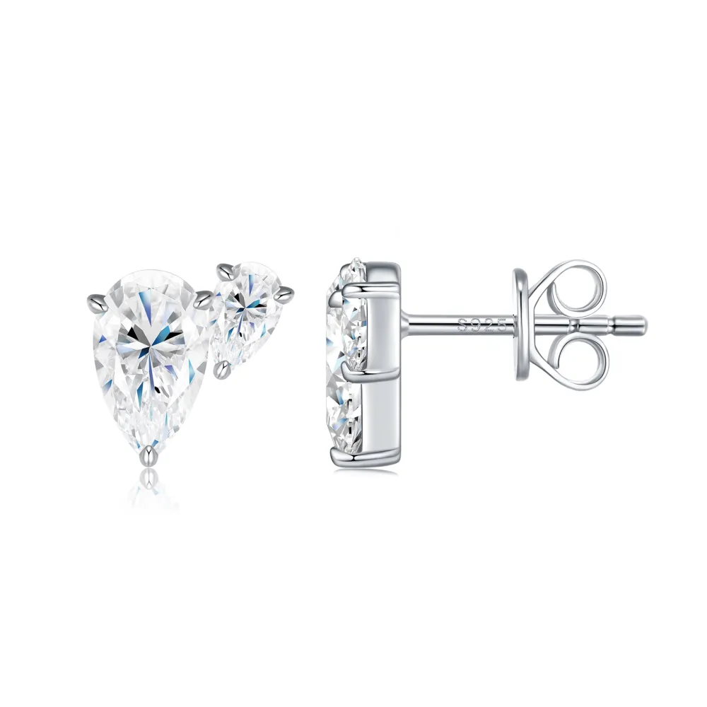 A Luxurious And Fashionable Minimalist Jewelry Earring Set Featuring Top-quality Moissanite Stones, Made Of S925 Silver Electroplated With Platinum.