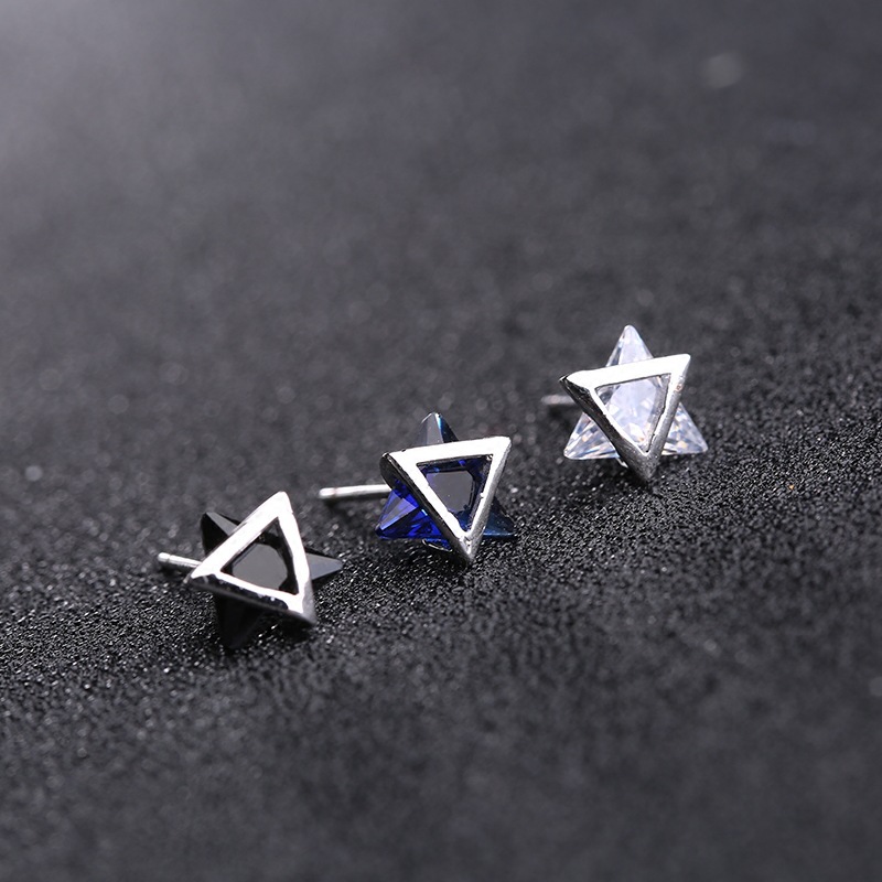 Simple And Stylish Men's Non-allergic Earrings Earrings