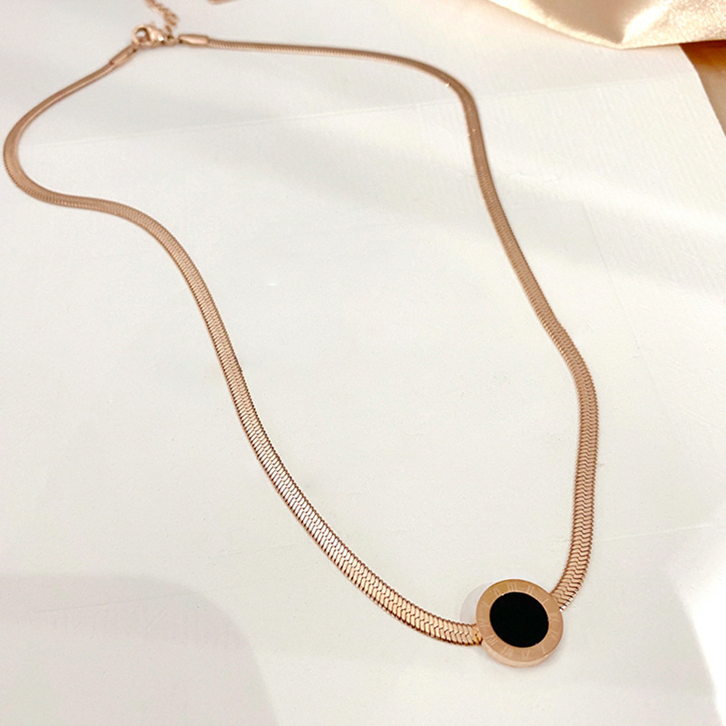 New Roman Numeral Pendant Necklace Feminine Clavicle Chain High-quality Neck Ring Black Short Ins Cold Wind