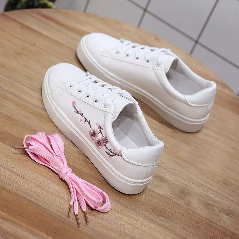 Schoolgirl Embroidered Flat Sneakers - Red