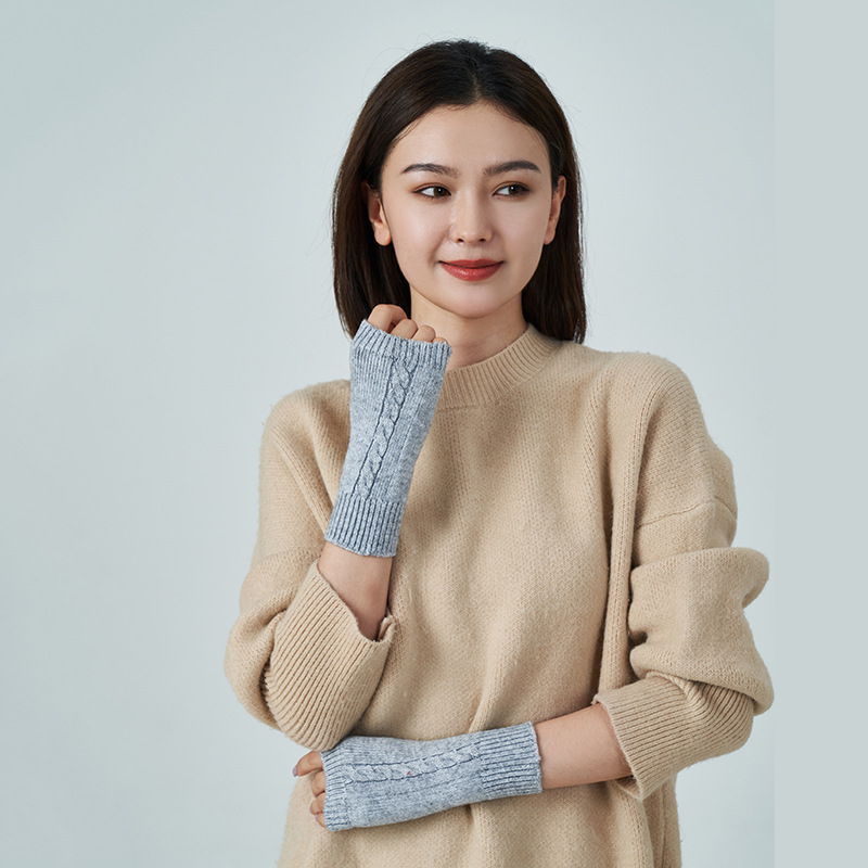 Men's And Women's Wool Thickened Warm Half Finger Gloves