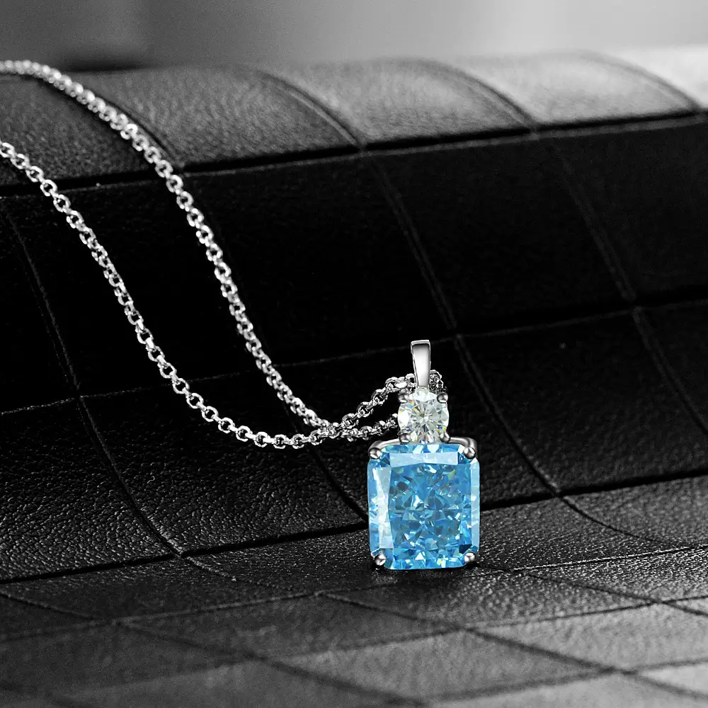 Ice Flower Cut Fragrant Water Bottle Pendant Female