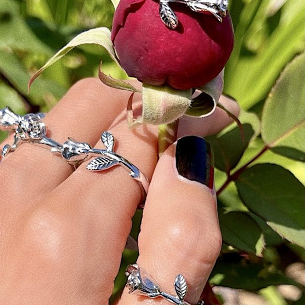 Briar Rose Opening Ring Europe And America