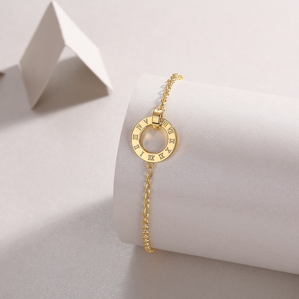 Set With Top-quality Moissanite, This Luxurious And Fashionable Light Luxury Trend Jewelry Silver Bracelet Is S925 Silver-plated With Gold - Jewelry & Watches