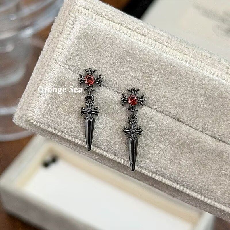 Dark Sweet Cool Cross Spike Cartilage Studs, Titanium Steel Unique Black & Red Earrings For Hot Girls Punk Ear Jewelry - photo 3