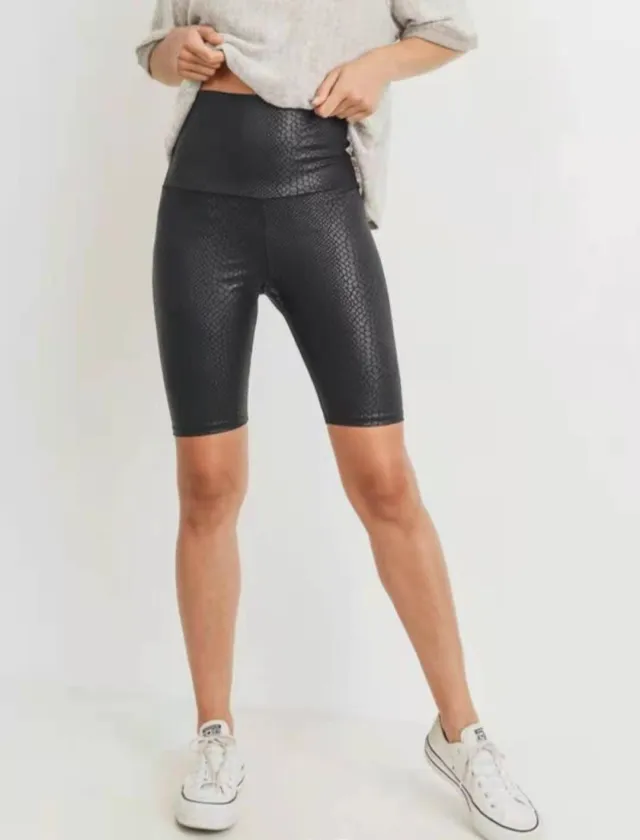 Women's Stretch Animal Print Skinny Leather Pants Snake Print Short - Shop at LoveMi