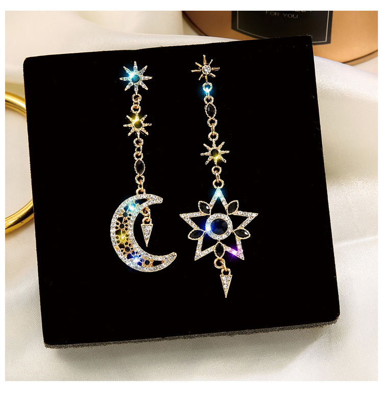 Retro Fashion Asymmetrical Sun Moon Long Pendant Earrings Women