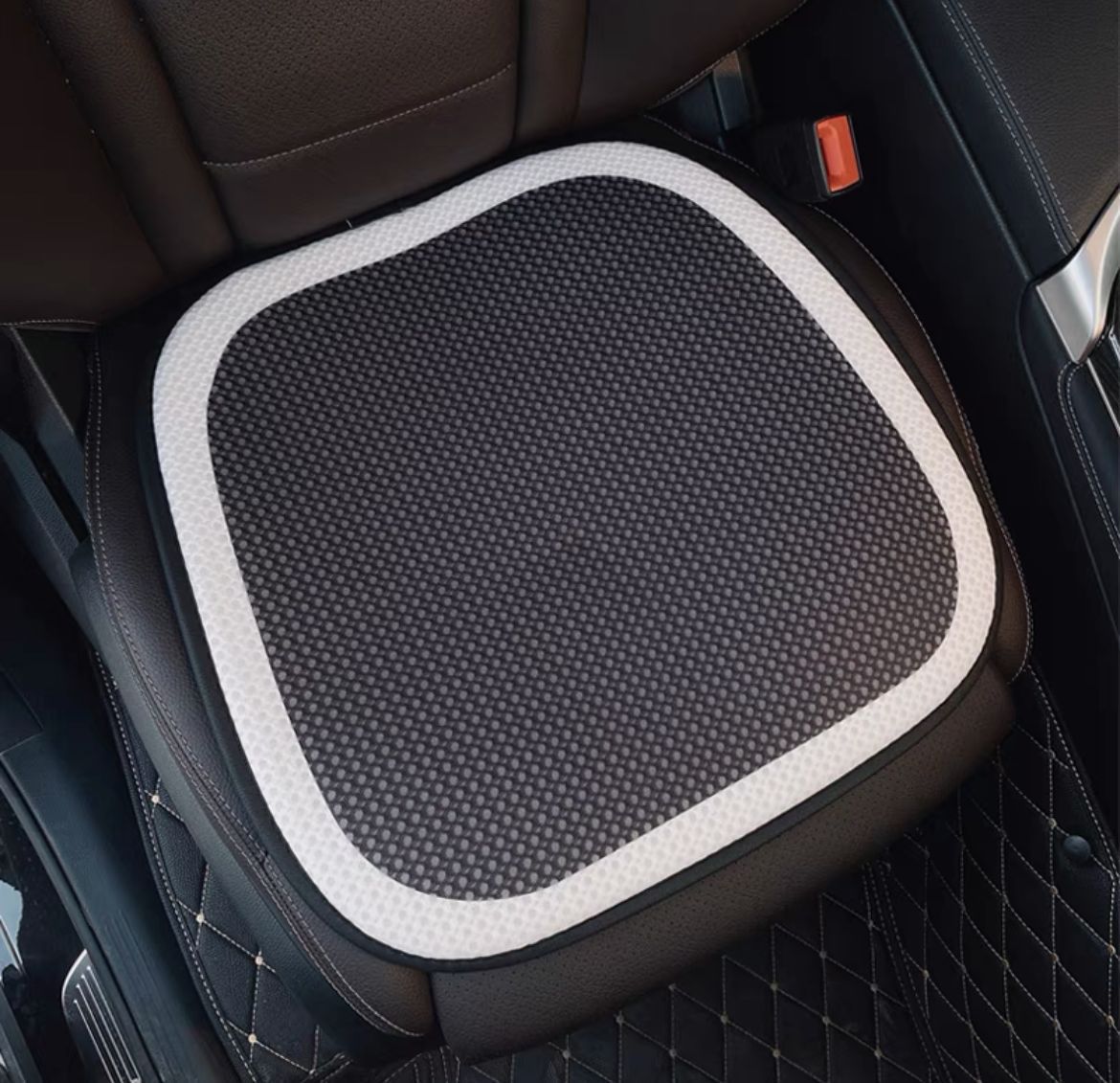 Title 8, Car Seat Cushion Four Seasons Universal Car Bre...