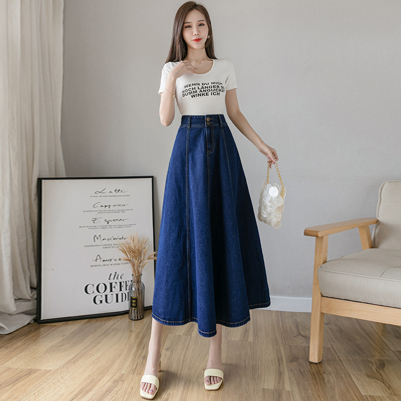 Title 3, Ladies Mid-Length Denim Umbrella Skirt A stylis...