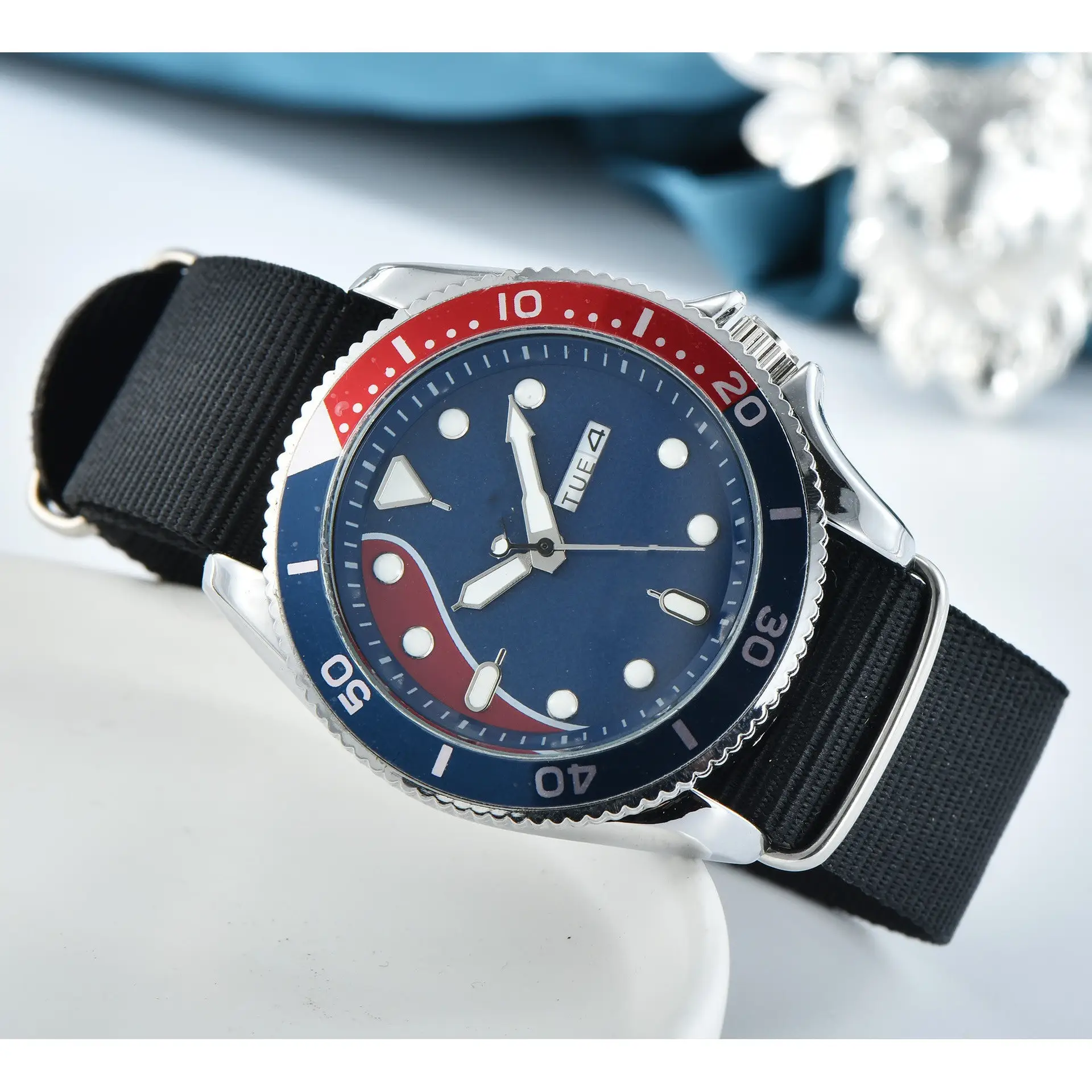 Men's Fashion Silicone Strap Double Calendar Quartz Watch
