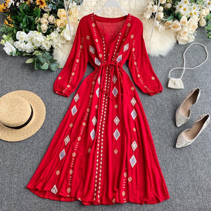 Dress Women's Heavy Industry Embroidery Long Sleeve Lace-up Waist Long Skirt — image 1