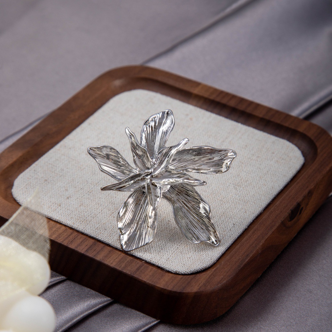 European And American Cross Border Personalized Five Petal Flower 3D Floral Open Ring, Bold... thumbnail 3