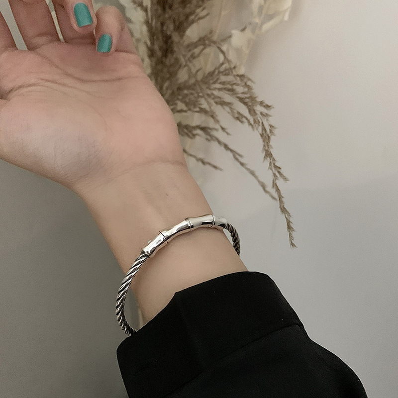 Title 1, Trendy zilveren armband met coole persoonlijkheid